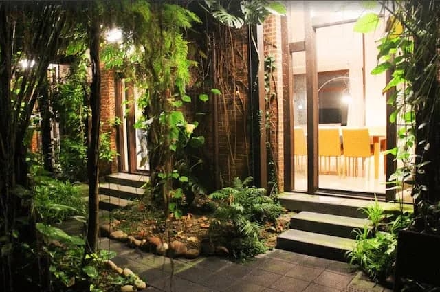 Top Rate 7 BR Villa with Tropical WInter Garden photo 5