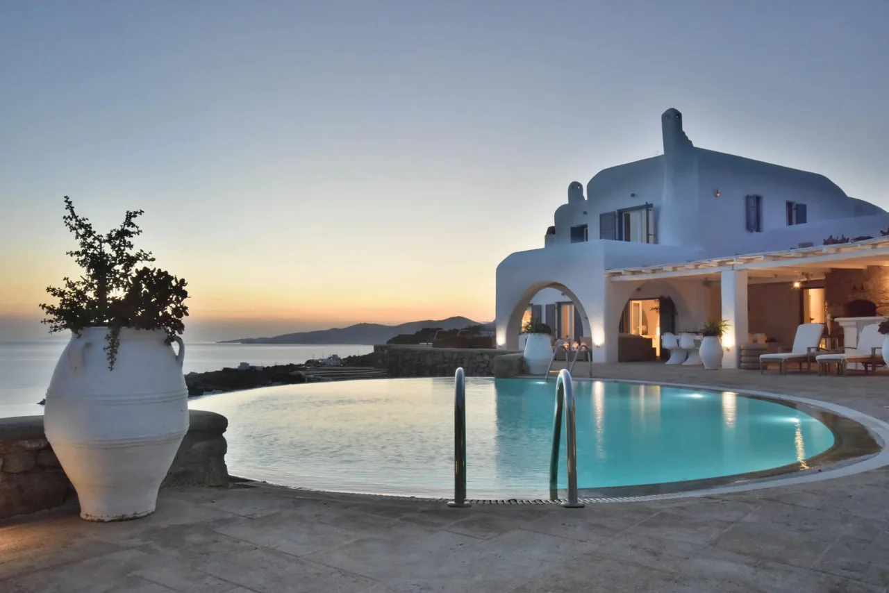 Sunset Villa