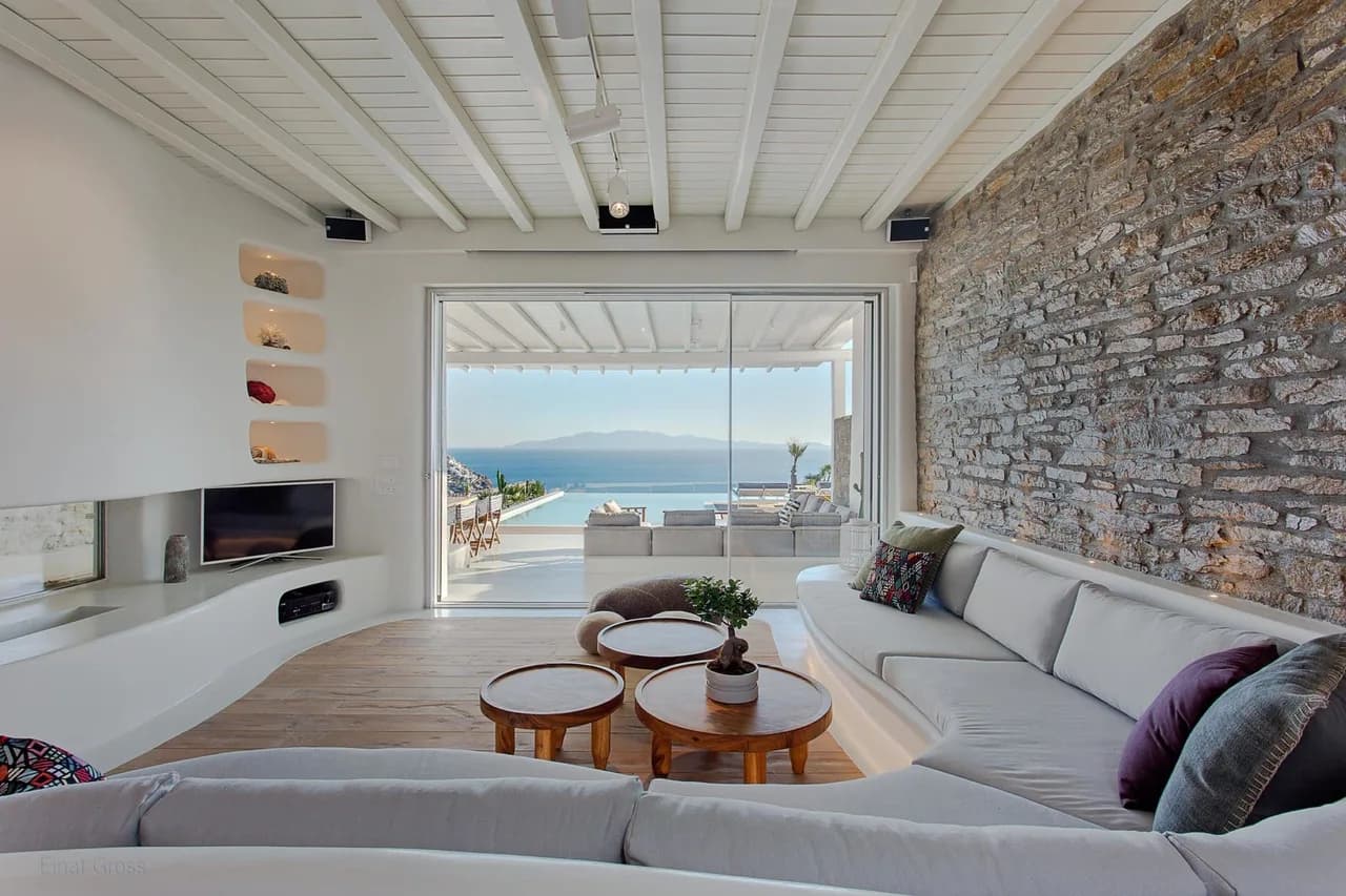 Hilltop Villa photo 2