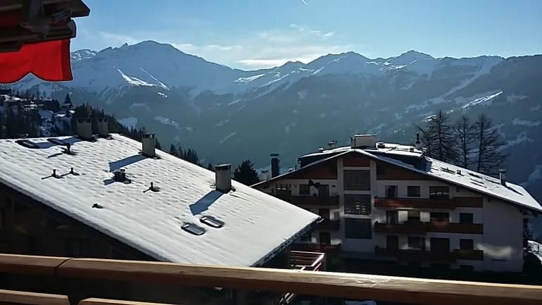 Swiss Ice Apartment with Exceptional Views photo 2