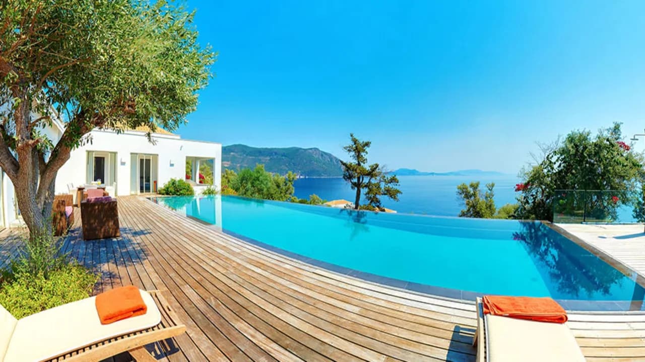 Super Luxurious Villa photo 2