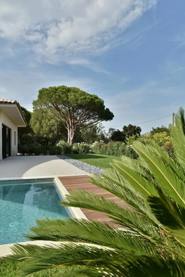 Classy Villa with Heated Pool and Fresh Garden photo 4