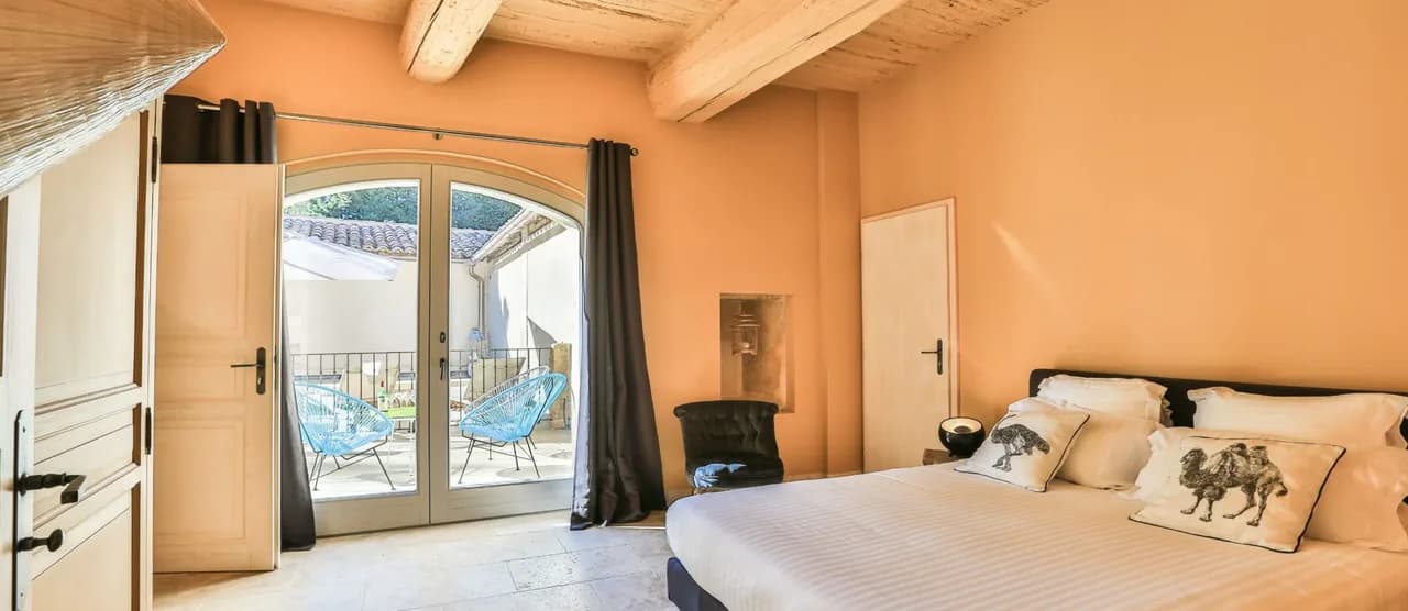 Huge Castle Villa photo 3