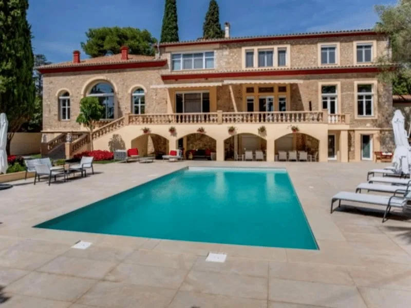 Fabulous Holiday Villa with Exquisite Garden