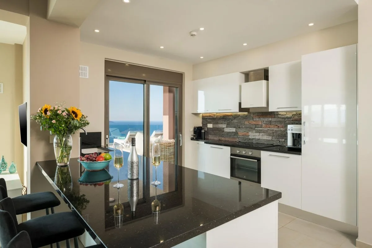 Villa on Beachfront with Breathtaking Sunsets photo 4