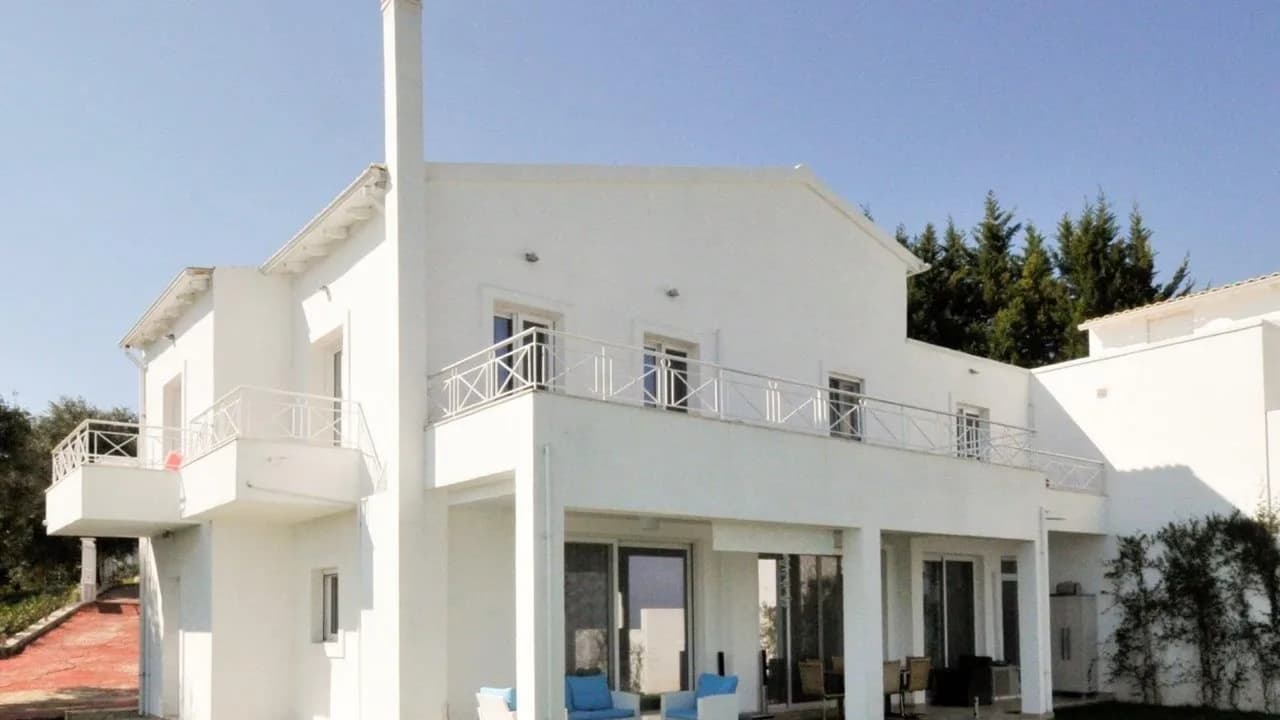 Fantastic Sea & Town View Villa photo 5