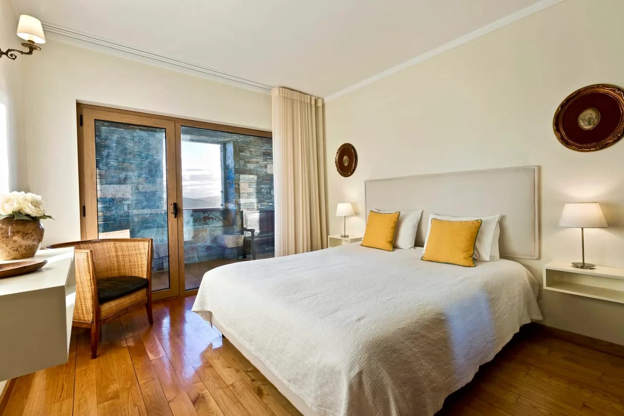 Fresh Waters Villa With Stunning Views photo 3