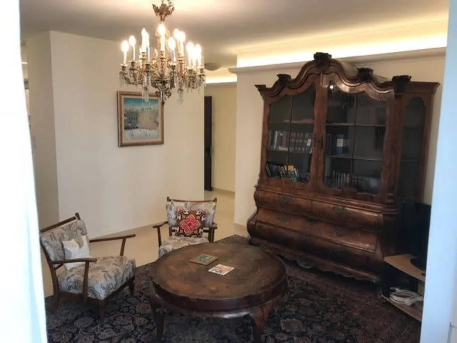 Cozy Flat Ideally Located photo 5