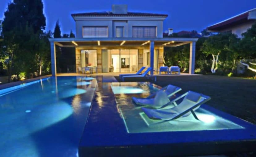 White Luxurious Villa with Private Pool
