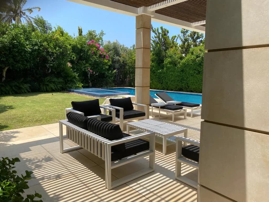 White Luxurious Villa with Private Pool photo 5