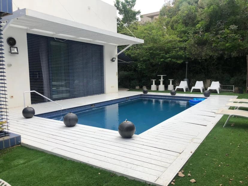 Villa Royale with Relaxing Pool Area