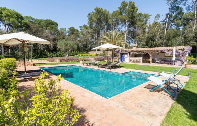 Spectacular Stone Villa with Garden and Private Pool