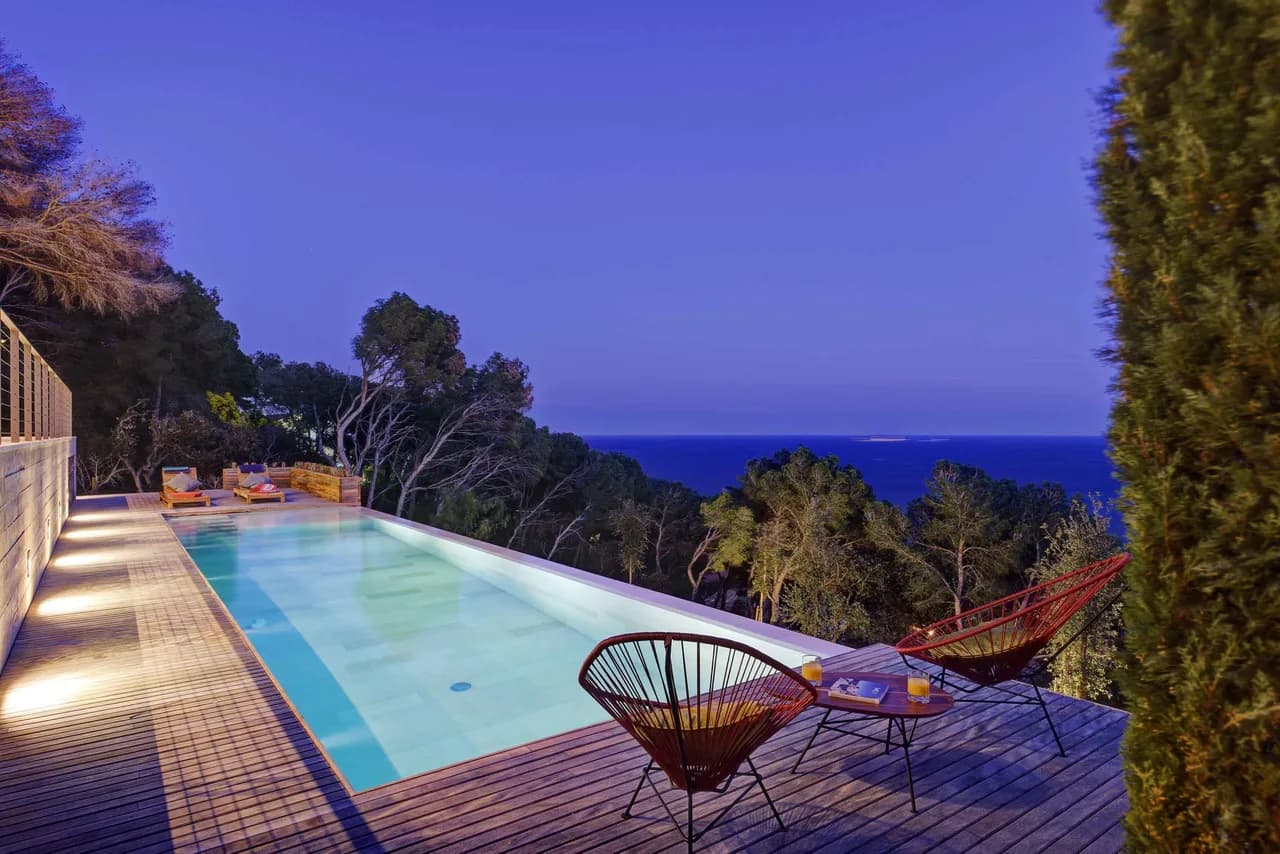 Charming Villa with Pool and Breathtaking Sea Views photo 5