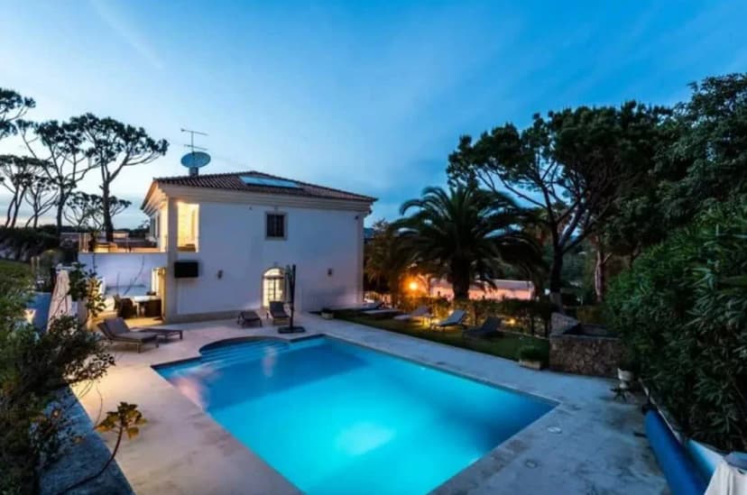 Exotic Delightful Villa with Massive Heated Pool