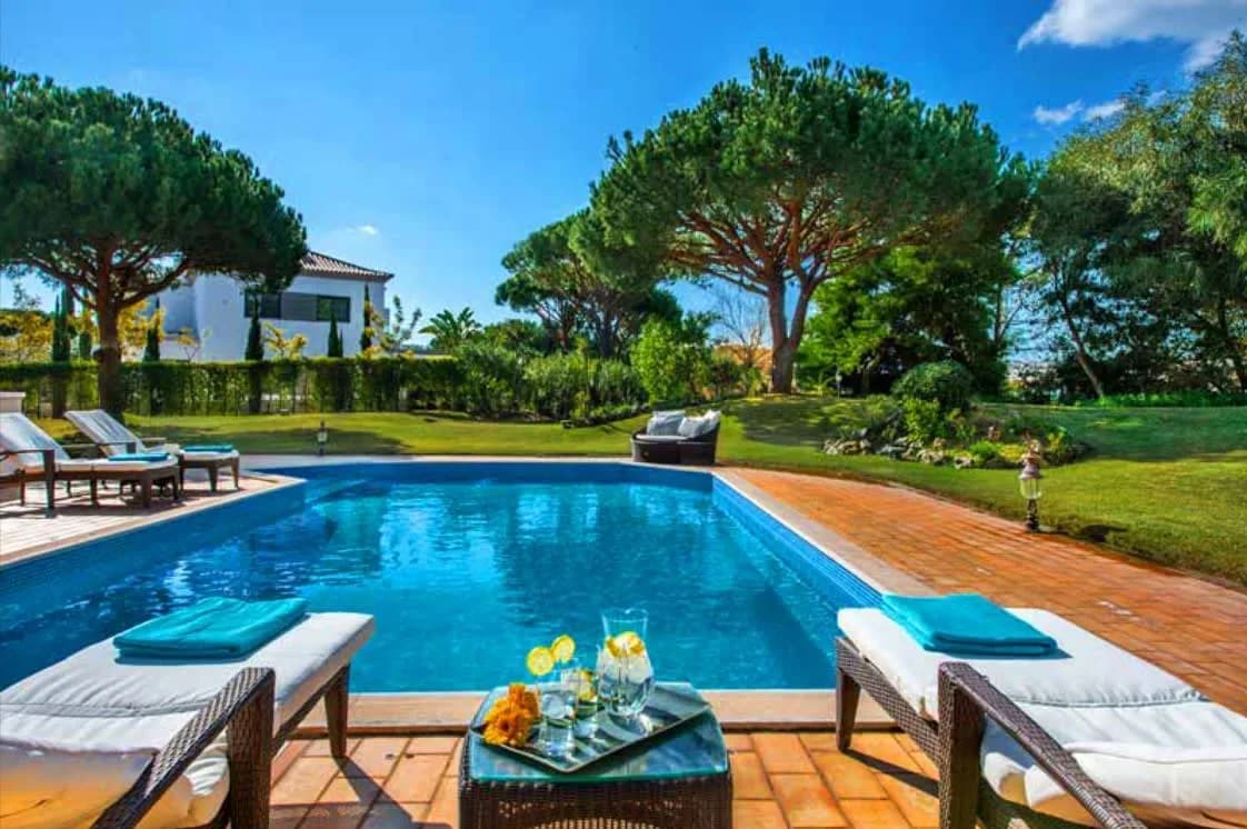 Striking Grand Villa with Outstanding Garden
