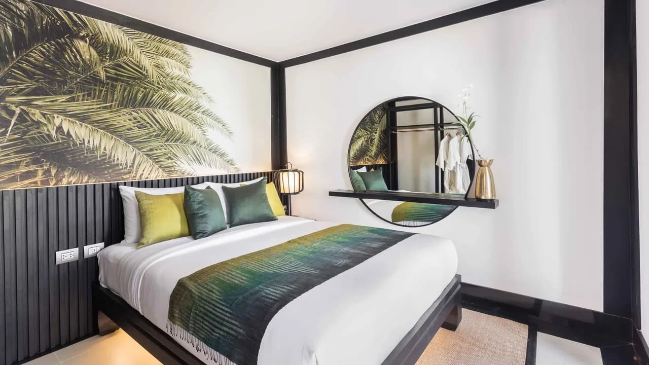Elegant Beachfront Villa photo 3
