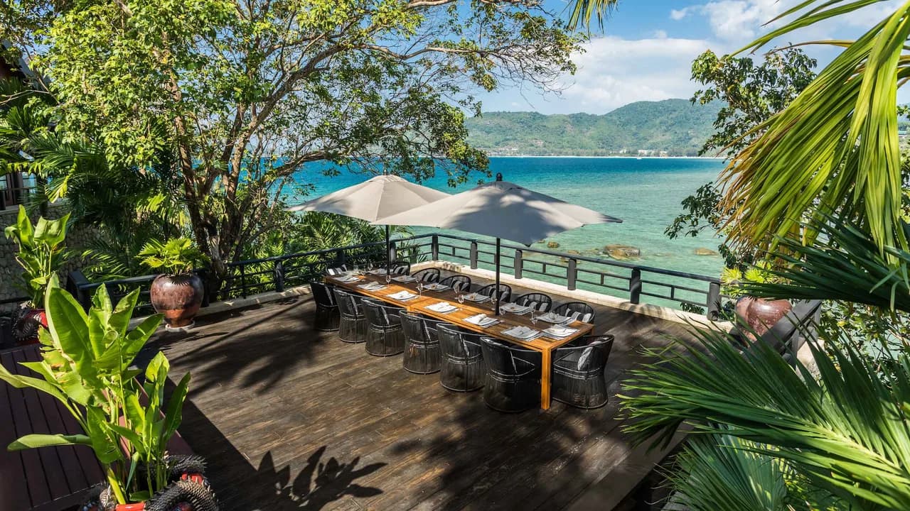 Elegant Beachfront Villa photo 5
