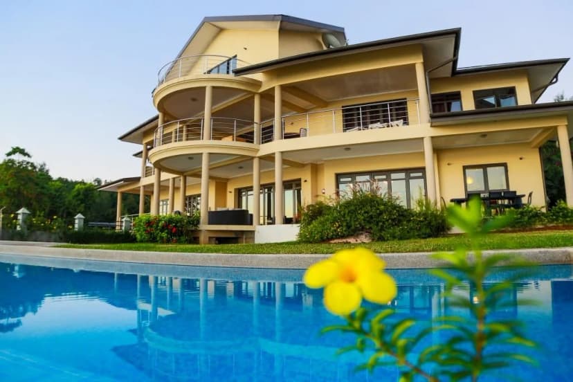 An Impressive Villa Surrounded by Pure Natural Beauty