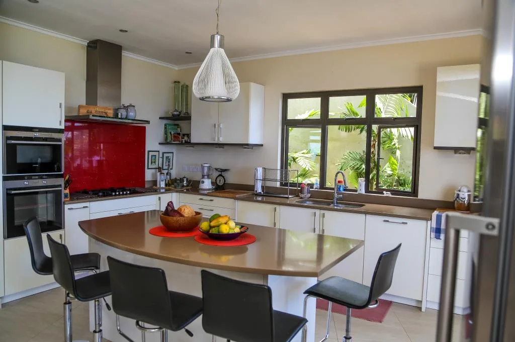 An Impressive Villa Surrounded by Pure Natural Beauty photo 3