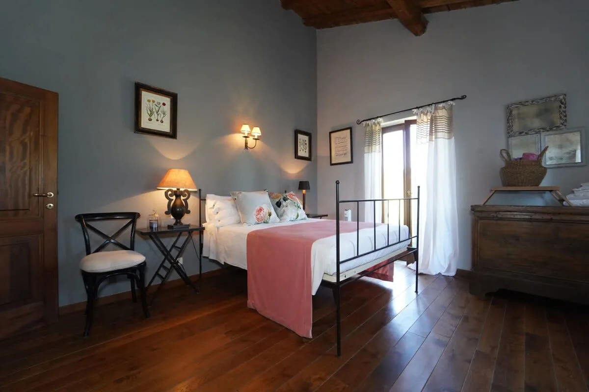 Beautiful Villa Surrounded by Forests photo 3