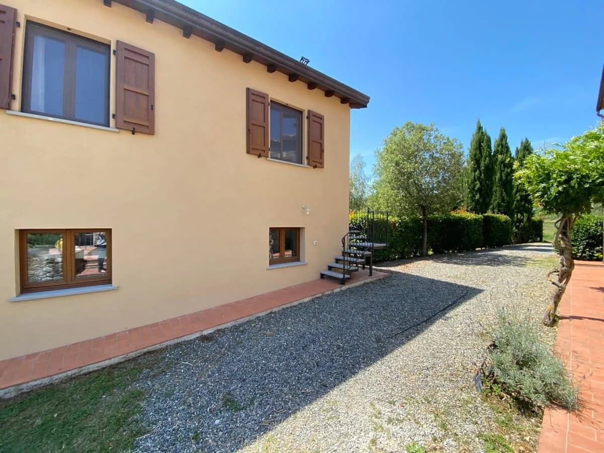 Beautiful Villa Surrounded by Forests photo 5