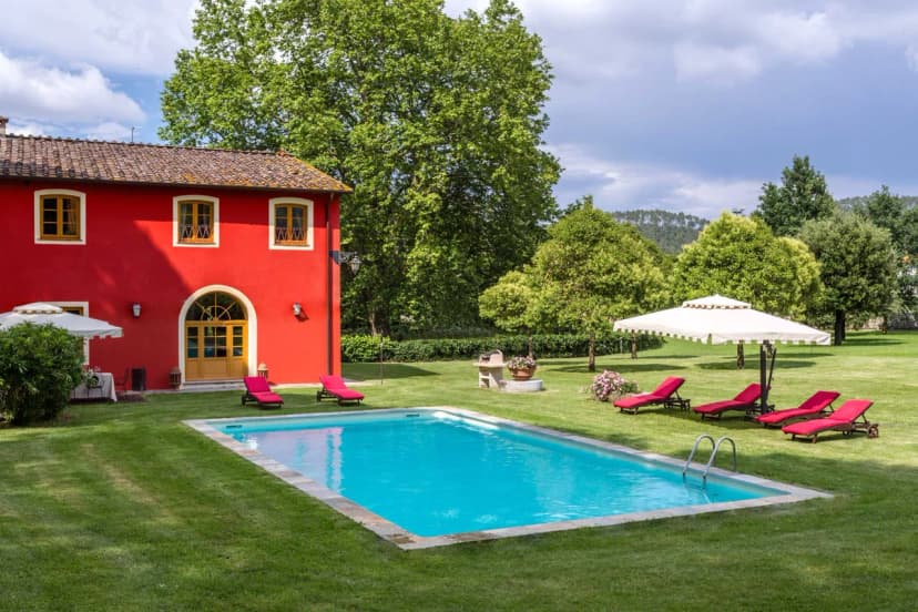 Lovely 6 BR Villa Nestled Among Olive Groves