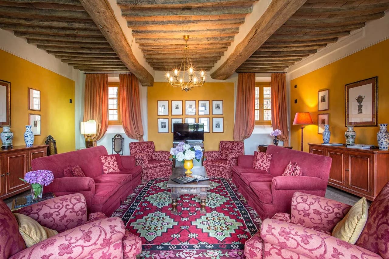Charming 4 BR Villa With Valley Views photo 4