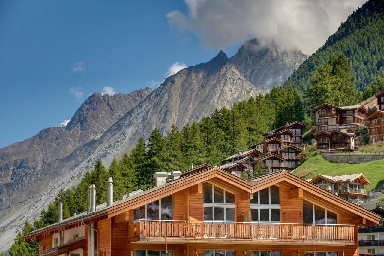 Modern Electrifying Flat with Awesome Mountain Views photo 3