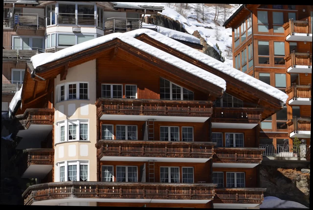 Deluxe Attic Apartment with Authentic Alpine Features photo 2