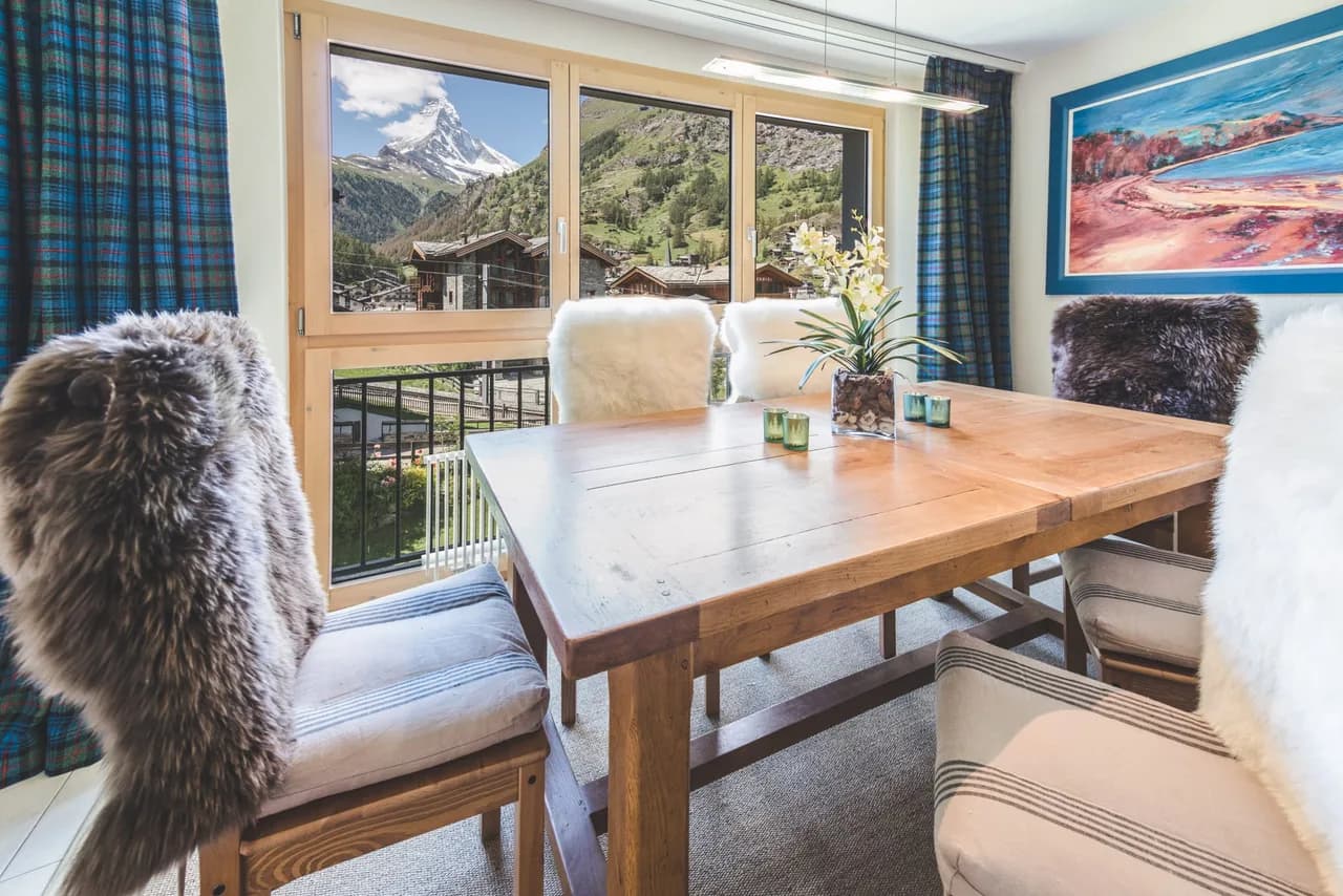 Spacious Family Apartment in Zermatt photo 2