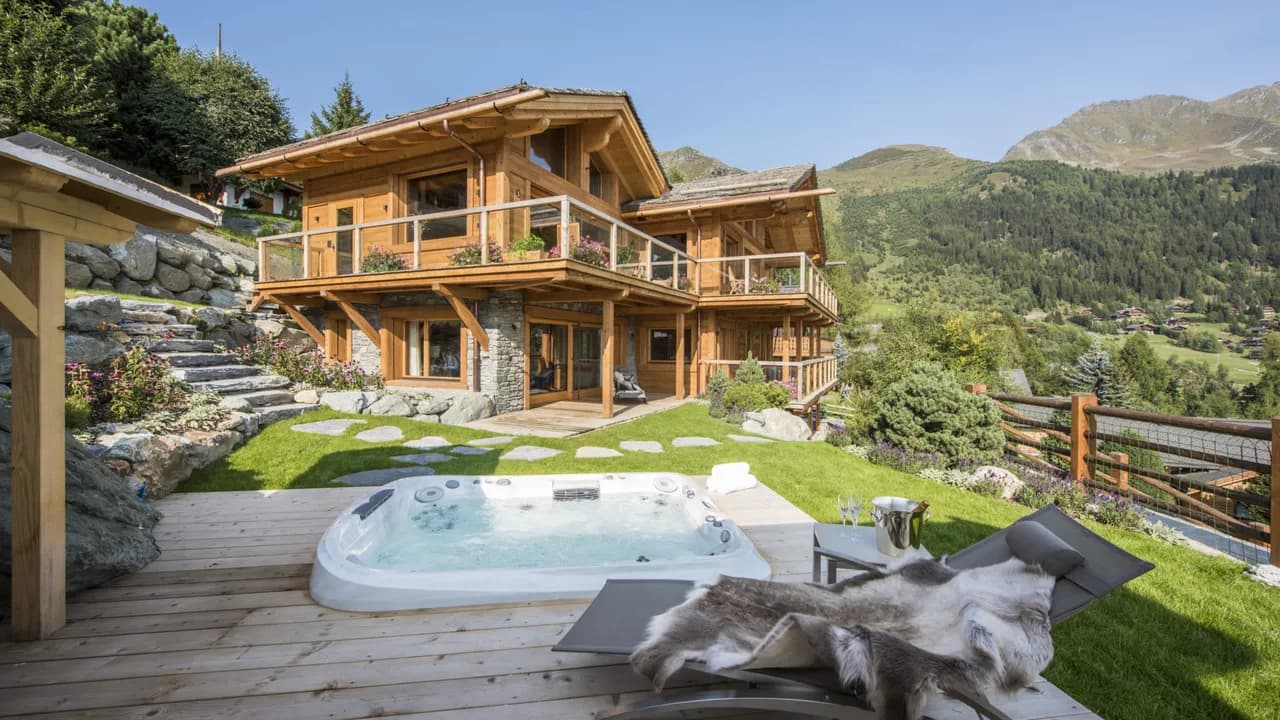 Amazing Sublime Chalet with Breathtaking Views photo 2