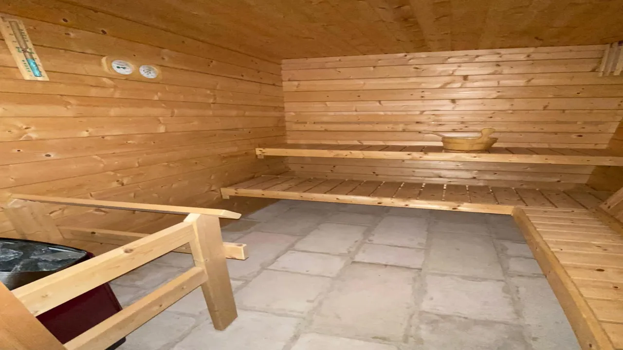 9 BR Kosher Villa with Private Sauna photo 4