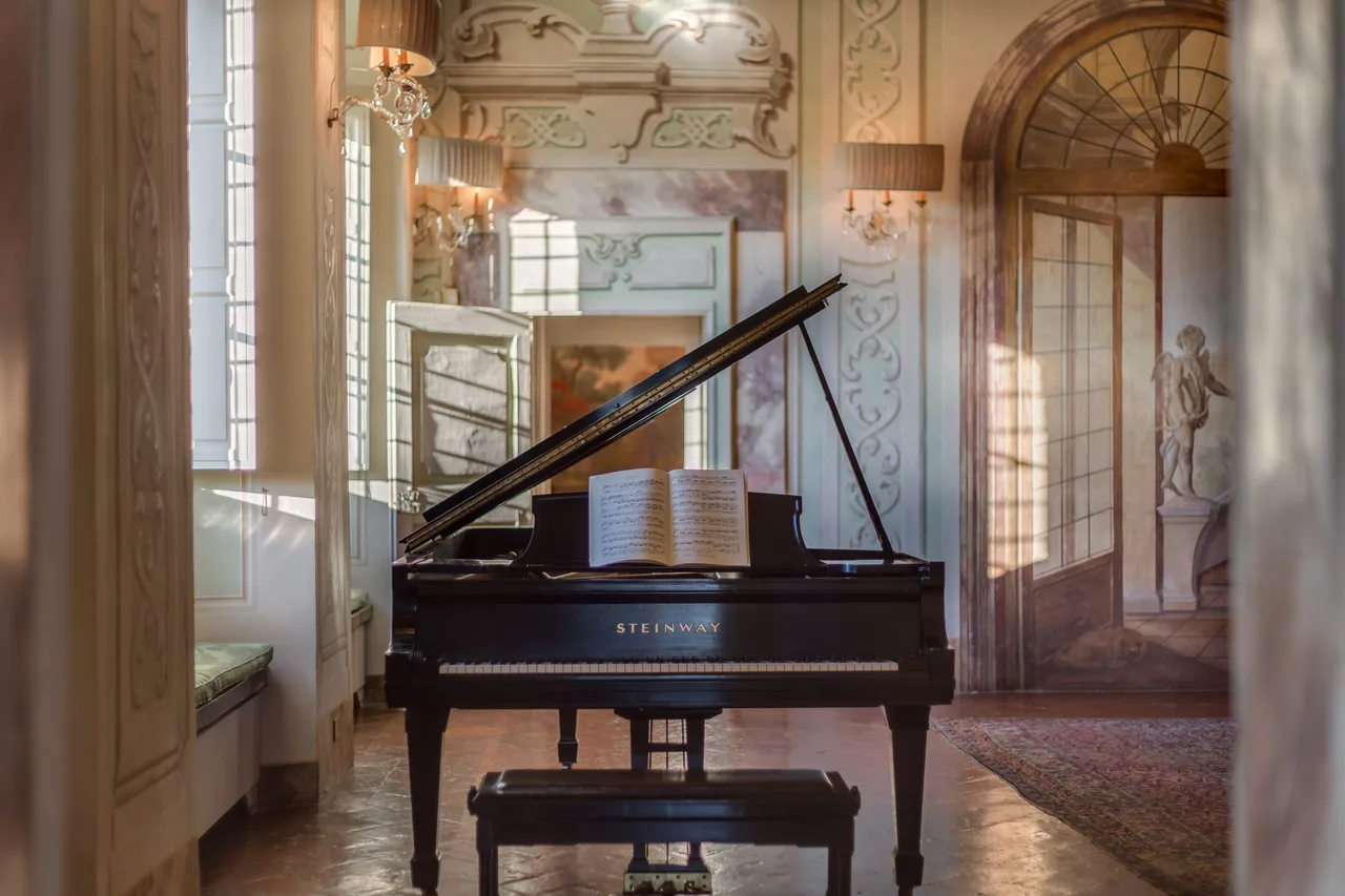 Aristocratic Renaissance Villa on the Spectacular Hills of Florence photo 2