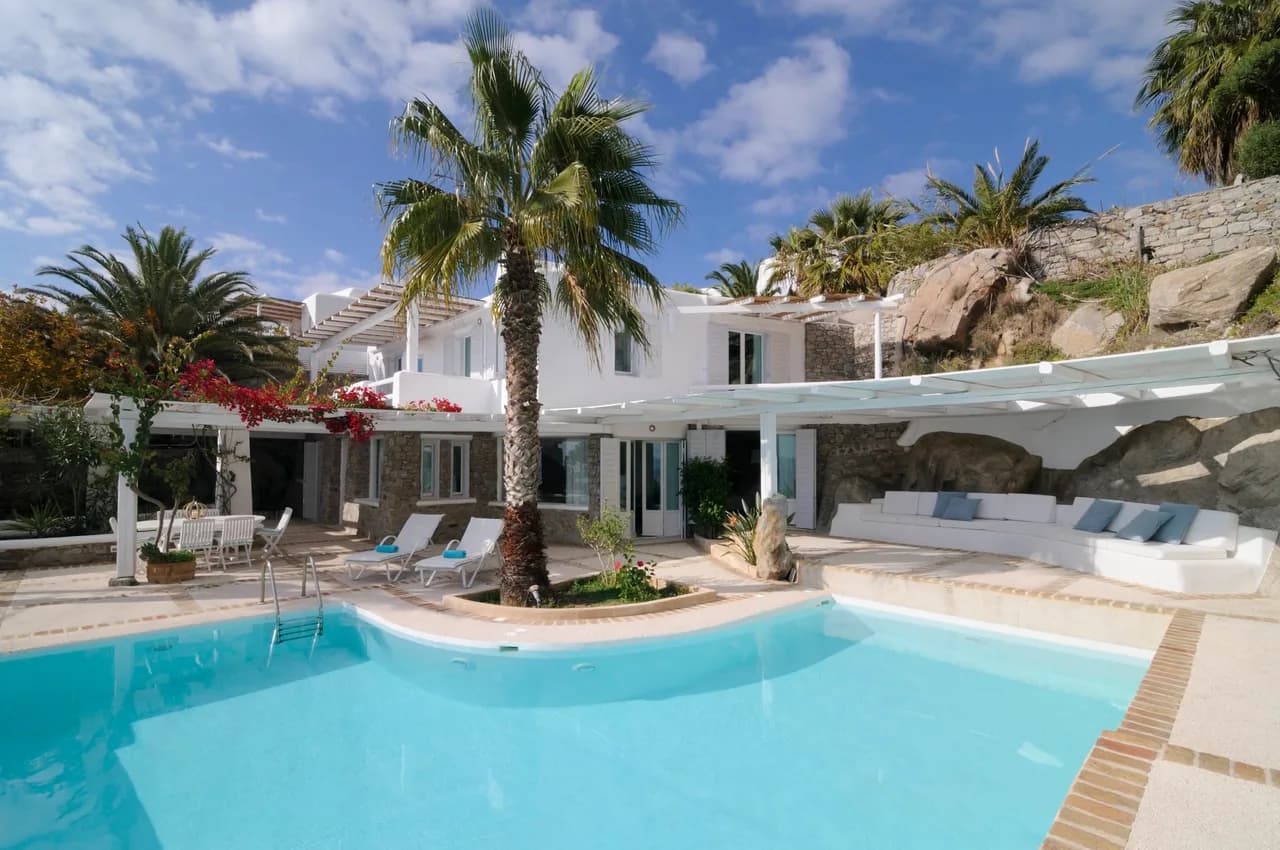 Magnificent 4BR Villa in the South of Mykonos photo 4