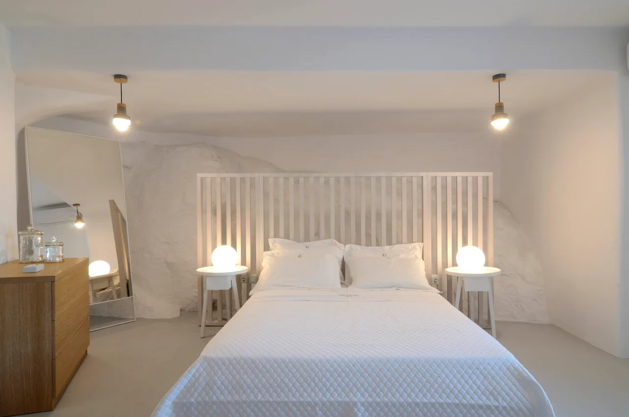 Magnificent 4BR Villa in the South of Mykonos photo 5