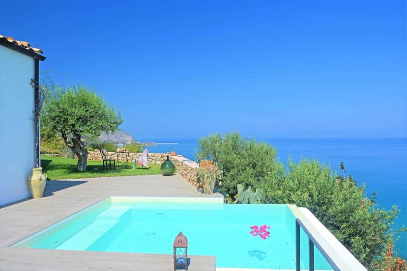 Luxurious Holiday Villa With Gym And Private Pool