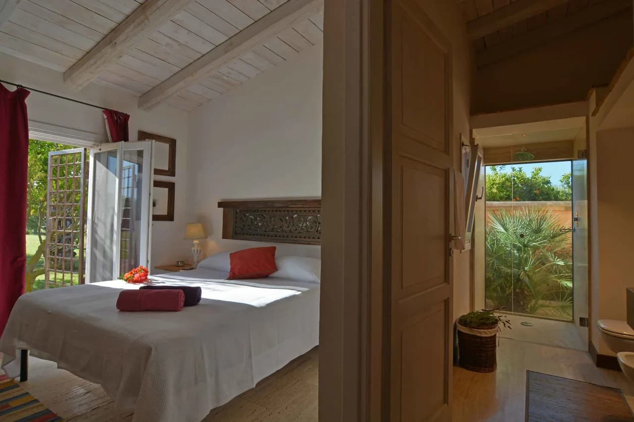 Modern 3 BR Villa With Inviting Pool photo 3
