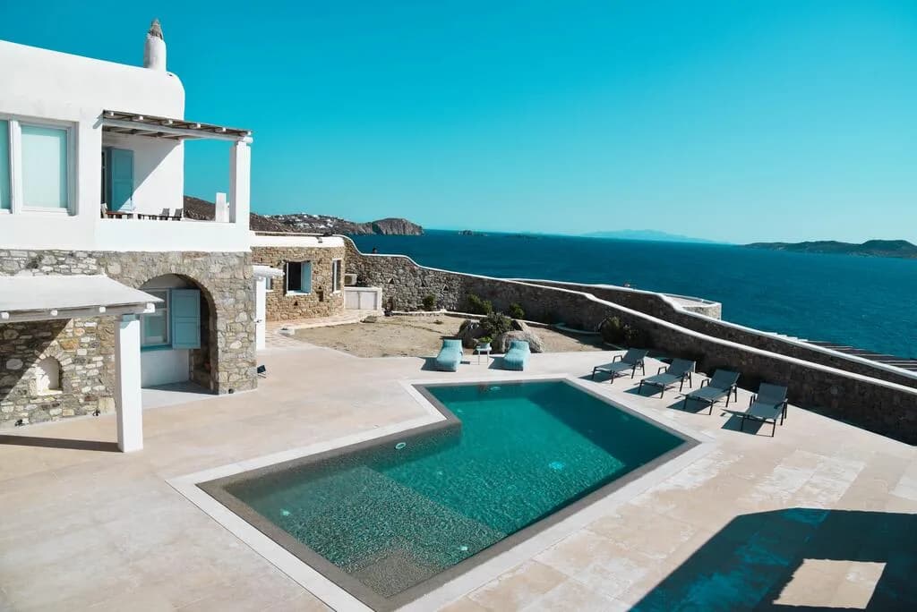 Charming Villa Overlooking the Island of Delos photo 2