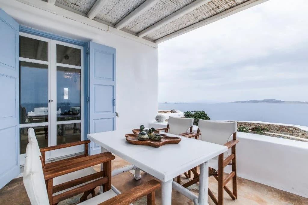 Charming Villa Overlooking the Island of Delos photo 4