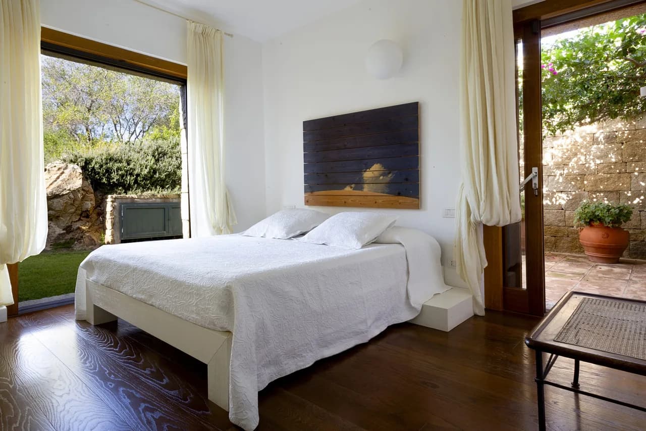 Prestigious Villa in Exclusive Location on Sardinia Coast photo 4