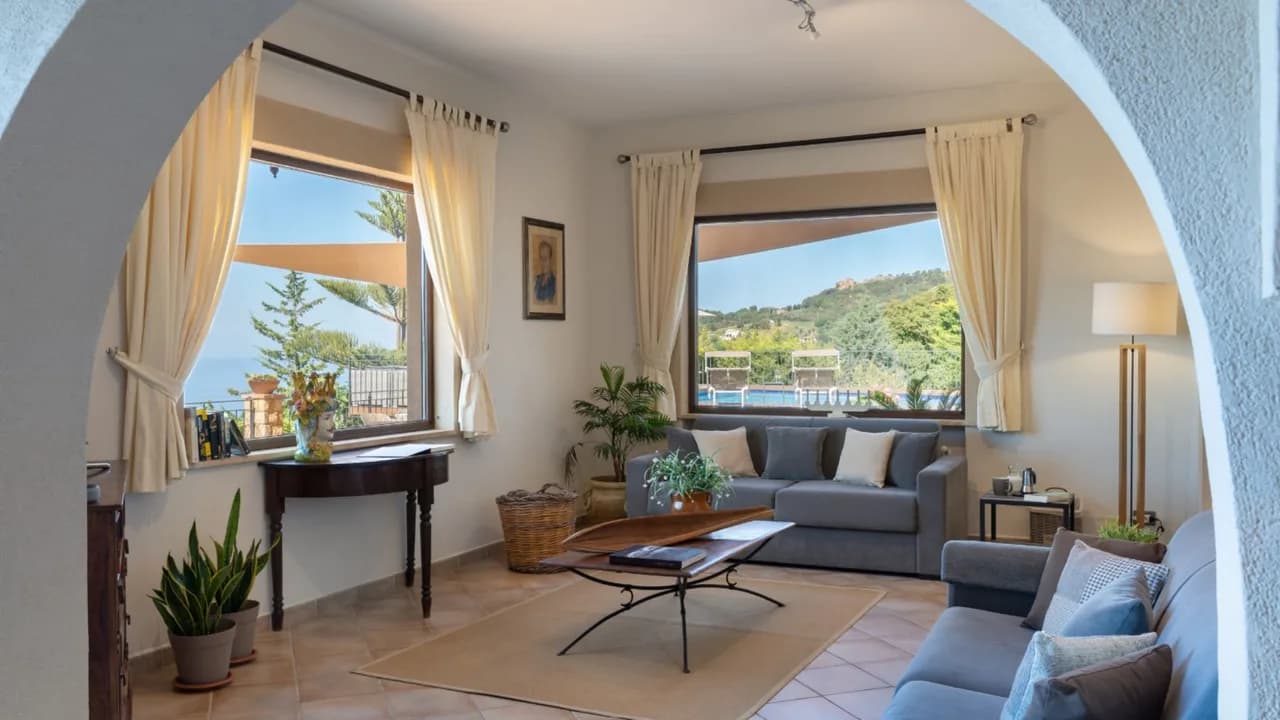 Amazing Villa Surrounded By Palm Trees With Panoramic Views photo 2