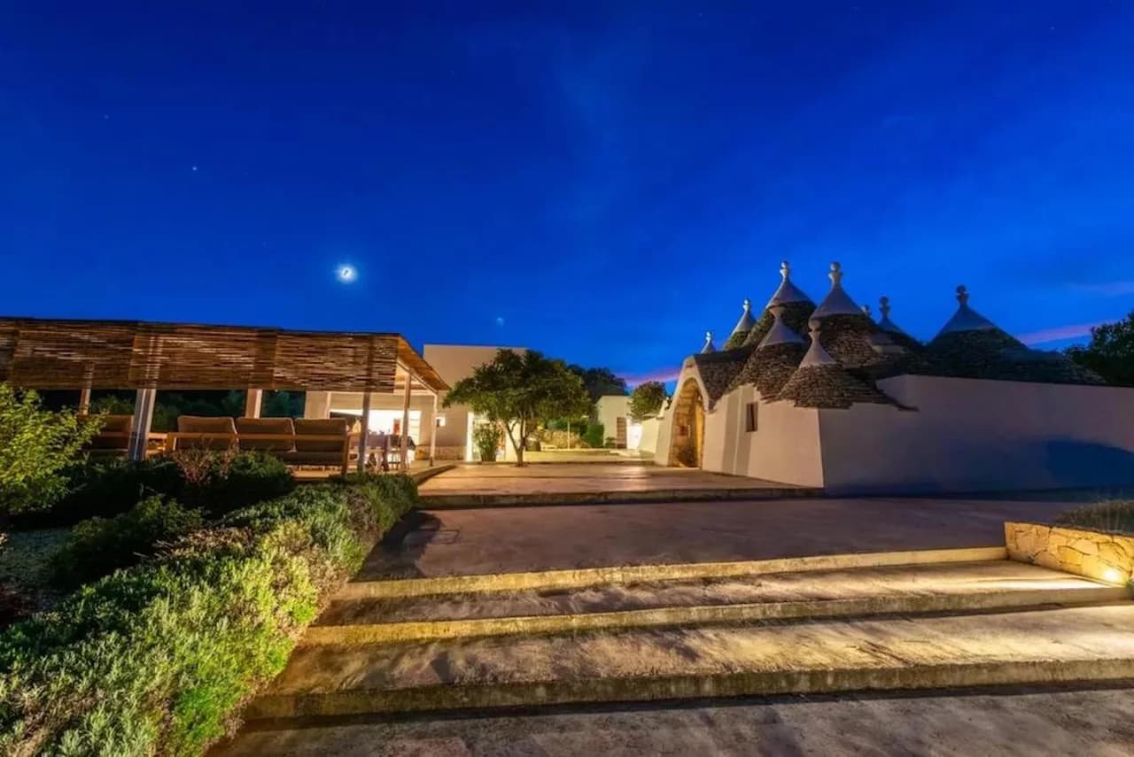 Puglia's Traditional Trullo with Pool photo 2