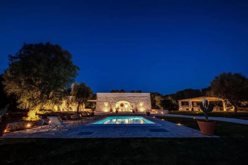 Delightful Private Villa Near White Hilltown of Ostuni