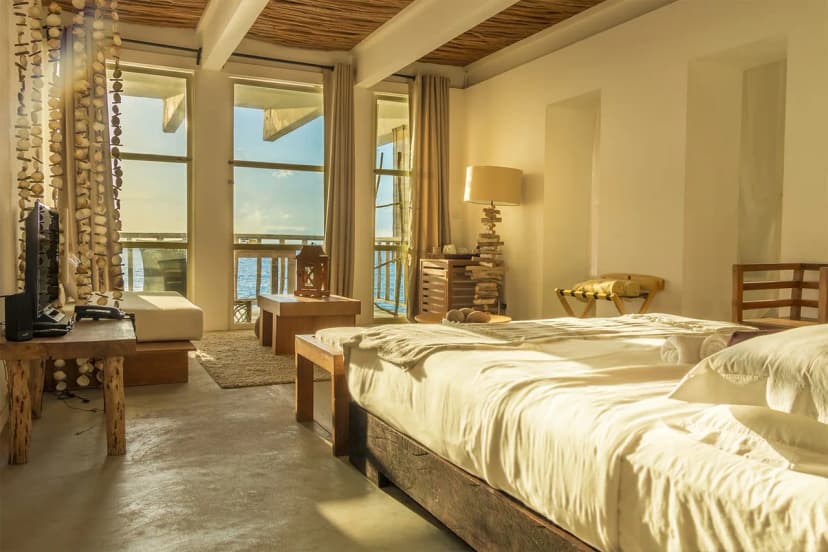 Blue Waves Suite with Sea Views