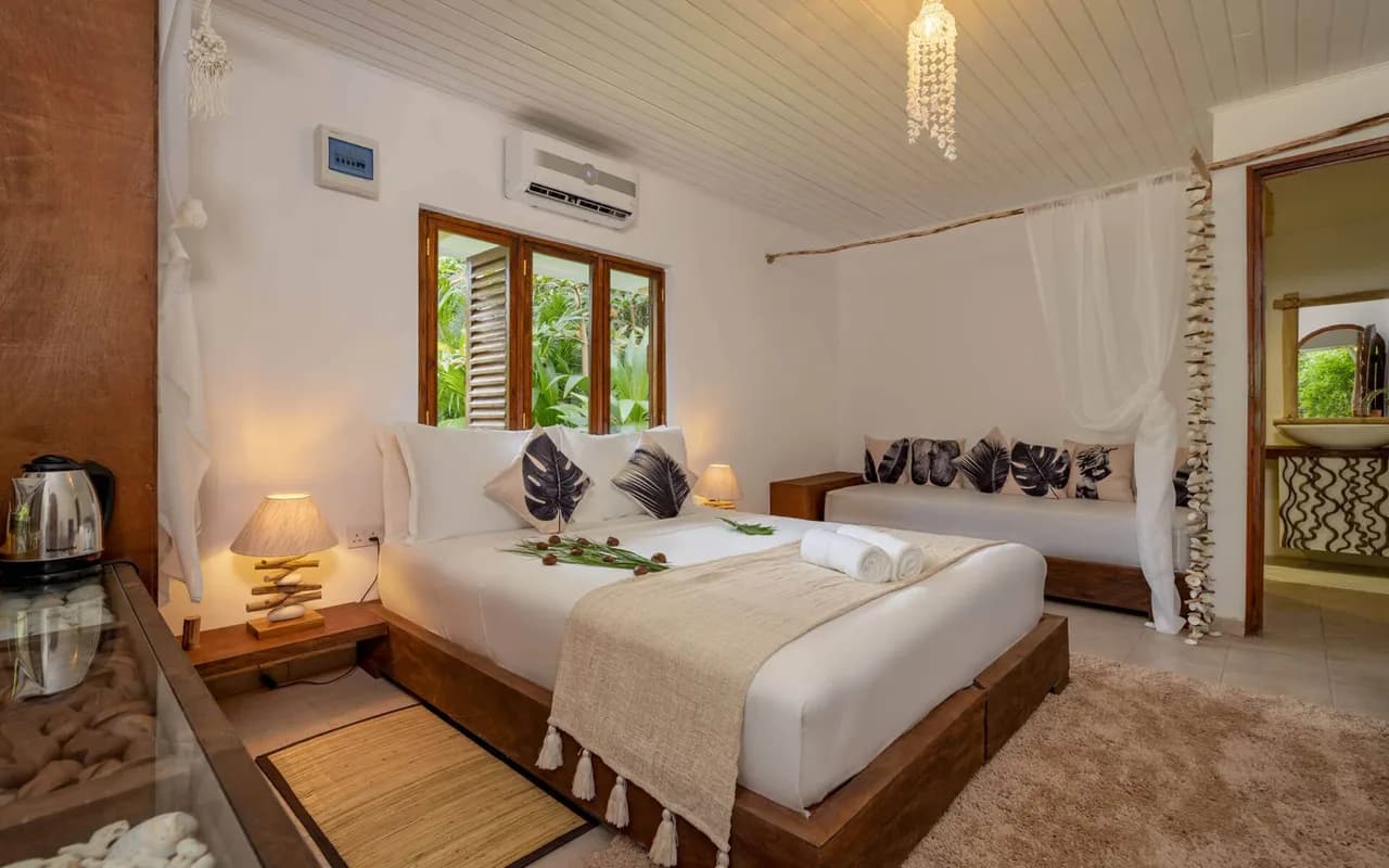 Warm Creole Styled Room With Tropical Flowers