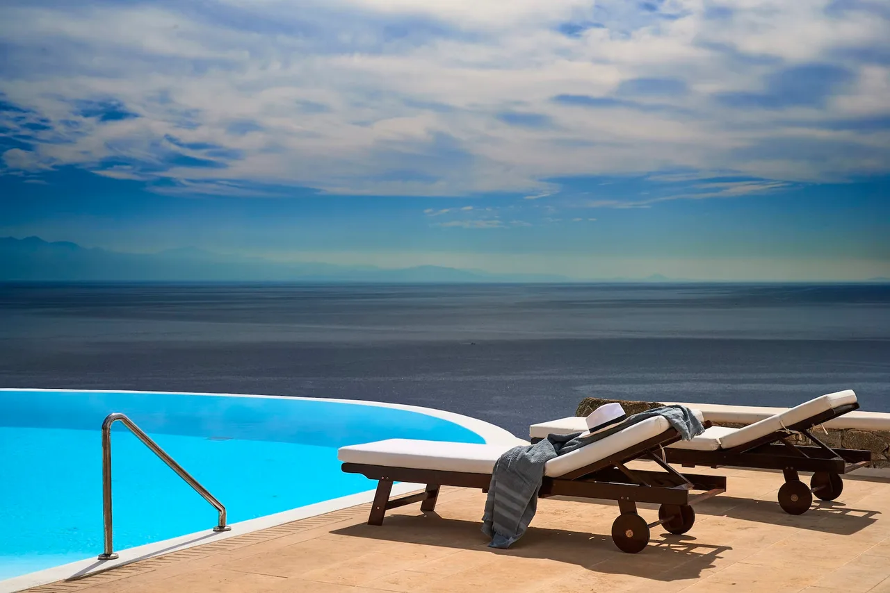 Mykonos Gem Villa with Heated Jacuzzi photo 3