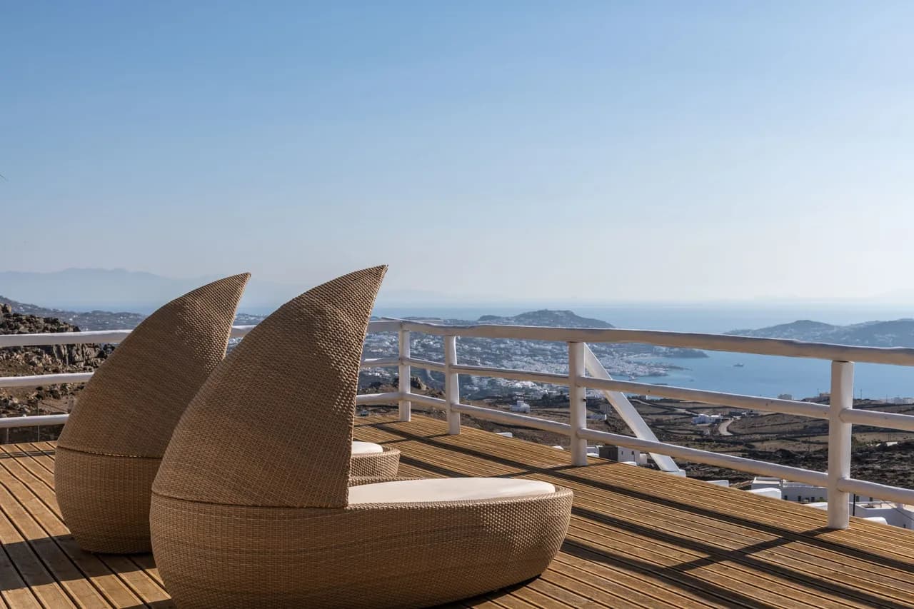 Vivid Waters Villa In the Kastro Region photo 4