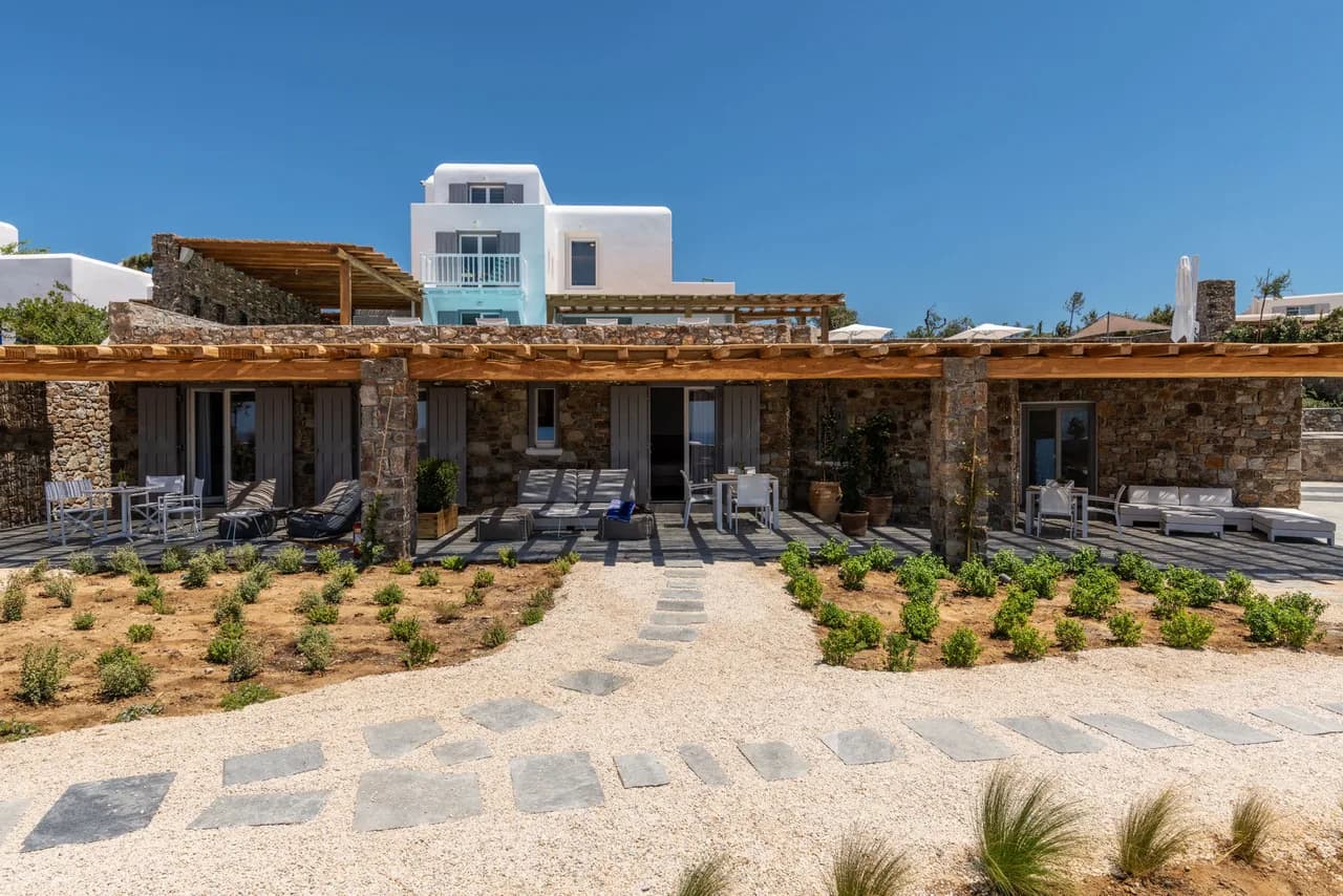 Luxury Peninsula Villa with Garden of Olive Trees photo 3