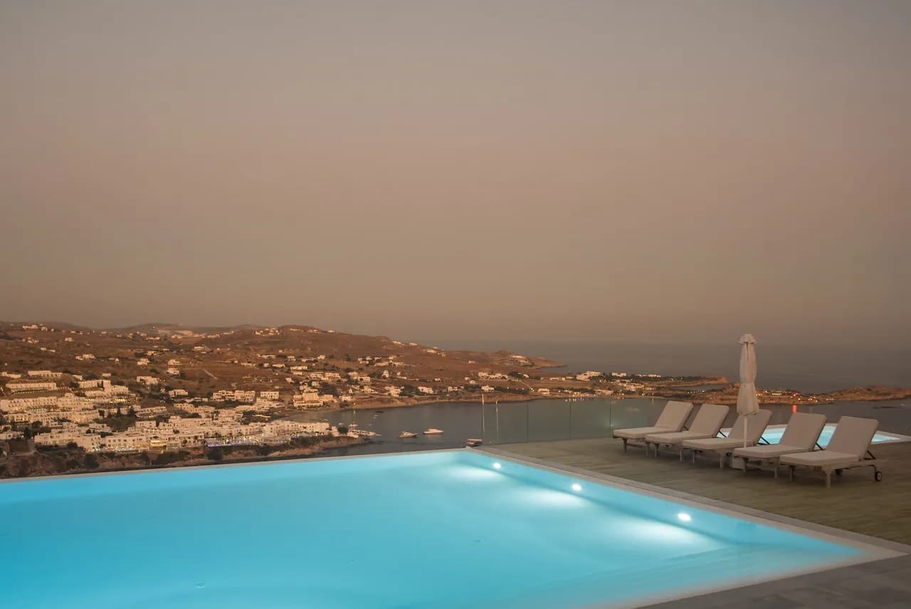 Summer Sanctuary Villa above the Psarou Beach photo 2