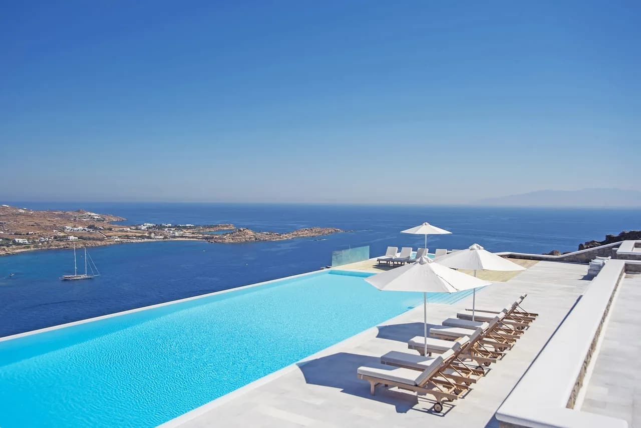 Summer Sanctuary Villa above the Psarou Beach photo 5
